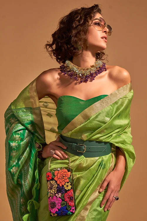 Elegant Handloom Silk Saree with Matching Blouse Piece