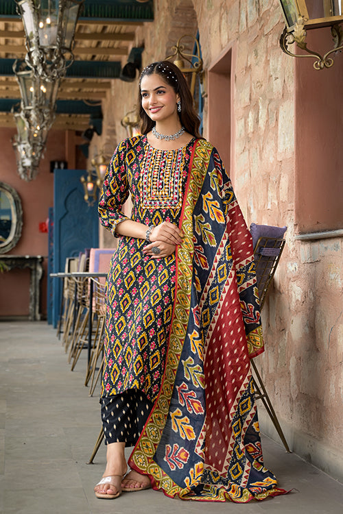 Trendy Black Rayon Kurti with Chanderi Dupatta for Casual & Festive Wear