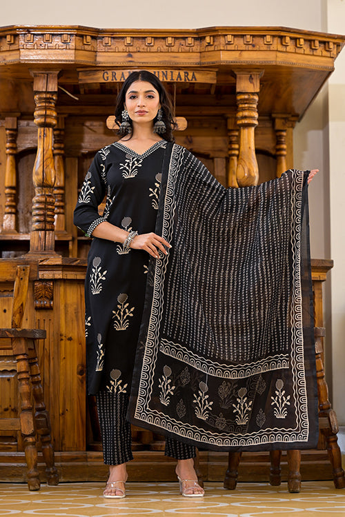 Buy Black Rayon Kurti Set Online – Stylish & Comfortable