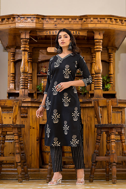 Buy Black Rayon Kurti Set Online – Stylish & Comfortable