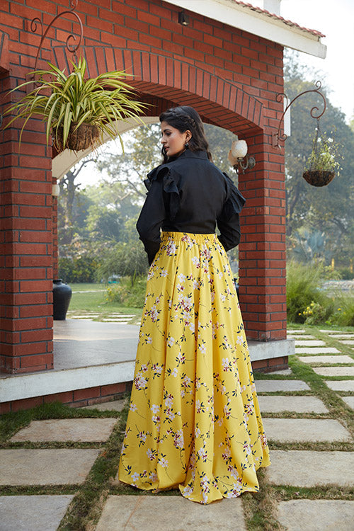 Exclusive Black and Yellow Cotton Printed Crop-Top Collection