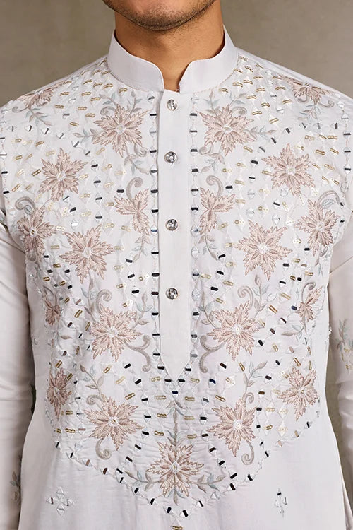 Classic White Mirror with Embroidered Work Kurta for Weddings