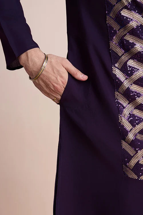 Stylish Purple Men's Kurta With Intricate Thread Detailing