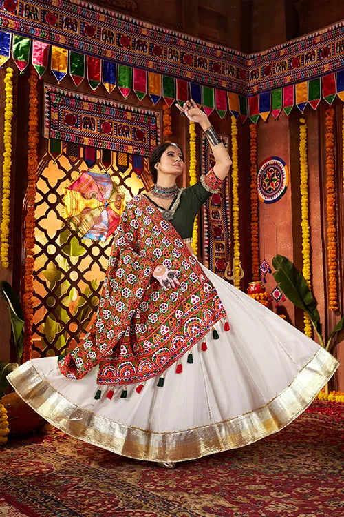 Navratri Look White Chaniya Choli Set for Women