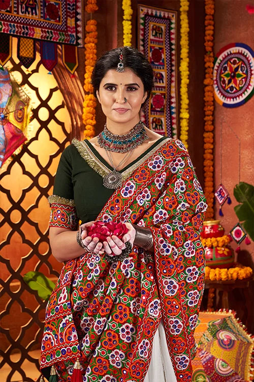 Navratri Look White Chaniya Choli Set for Women